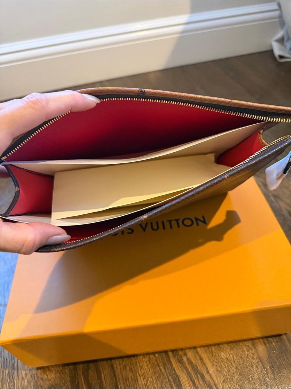 Pouchette - Picture 3 of 3